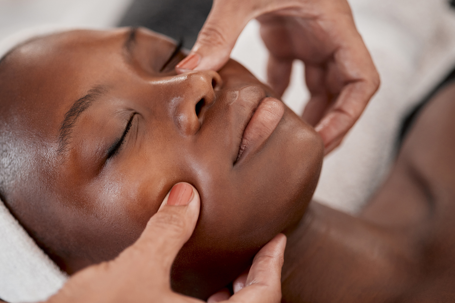 Face lymphatic drainage massage